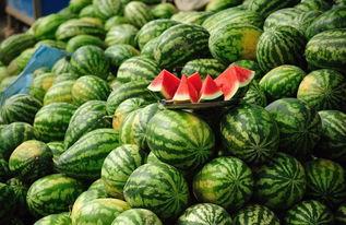 乔家金街吃瓜,吃瓜群众的美食盛宴