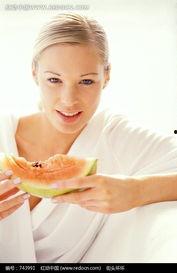 亳州美女吃哈密瓜