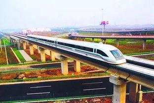 在高铁吃瓜,共享旅途中的美味与闲情