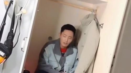 躲在柜子里吃瓜,揭秘隐秘角落的美食秘密