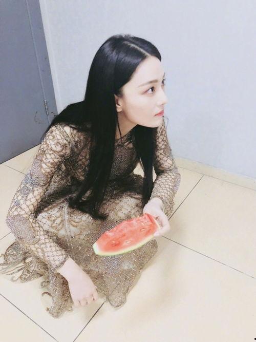 吃瓜裙套路,揭秘网络谣言背后的真相