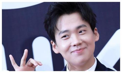 郭麒麟吃瓜照,娱乐圈幕后故事引热议